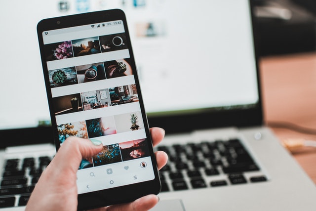 Vídeos são o tipo de mídia mais valorizado no Facebook e outras redes sociais